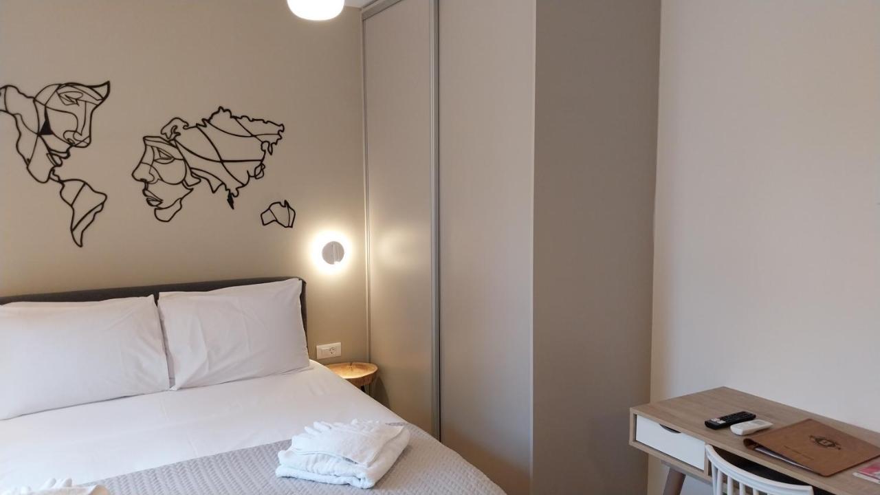 Uni Island - City Heart Suites Ираклион Экстерьер фото