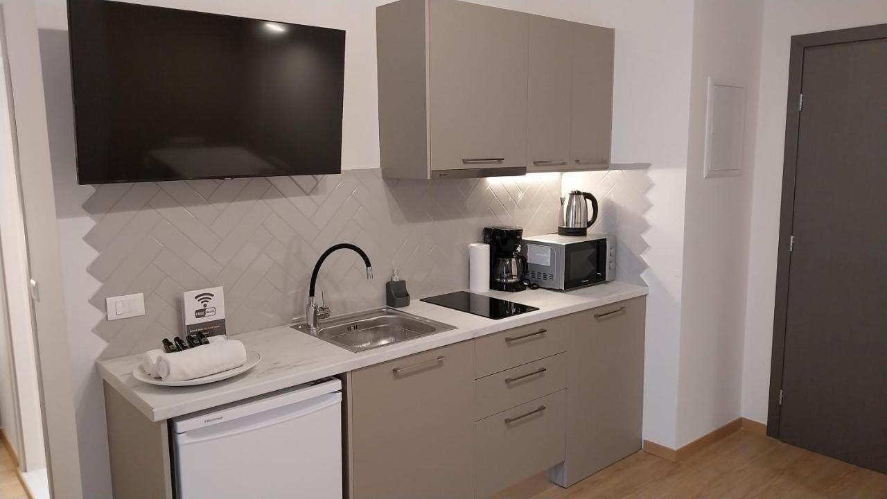 Uni Island - City Heart Suites Ираклион Экстерьер фото