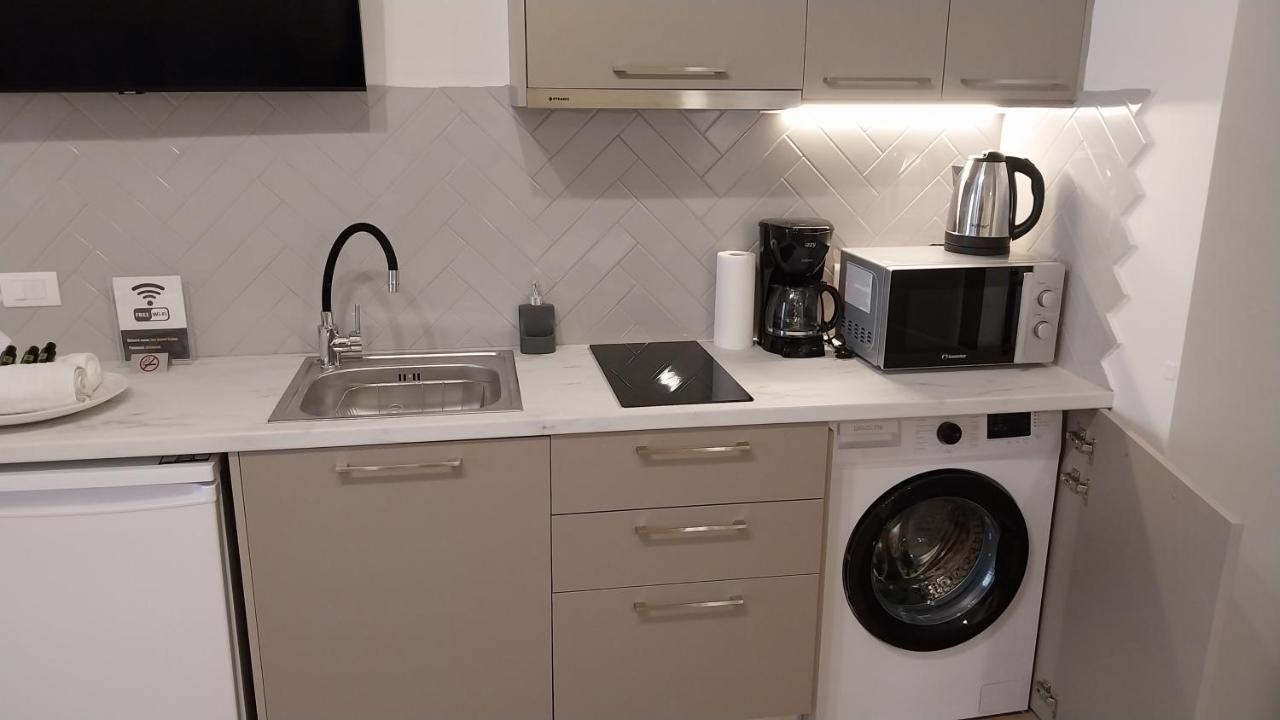 Uni Island - City Heart Suites Ираклион Экстерьер фото