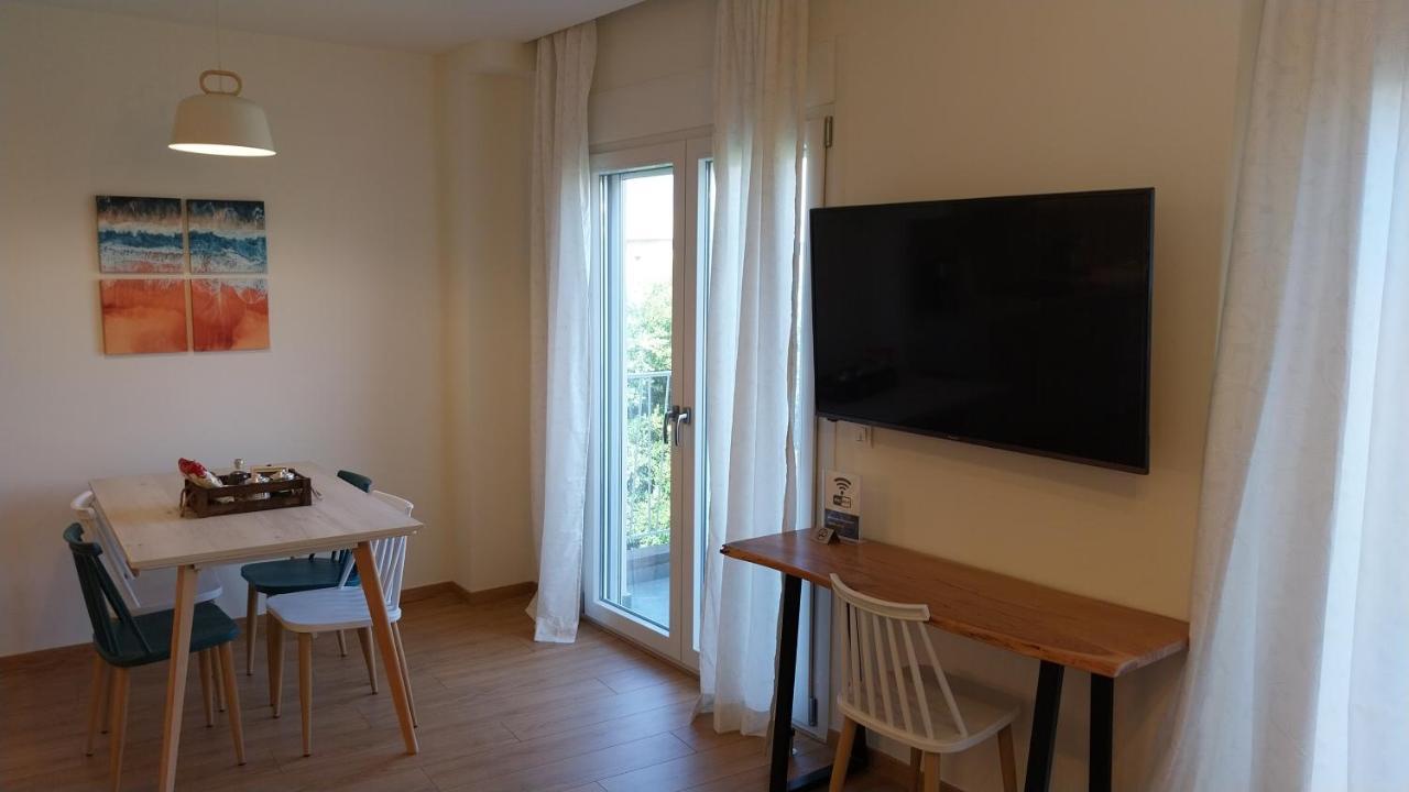 Uni Island - City Heart Suites Ираклион Экстерьер фото