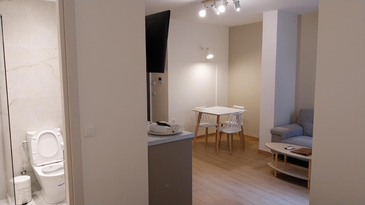 Uni Island - City Heart Suites Ираклион Экстерьер фото