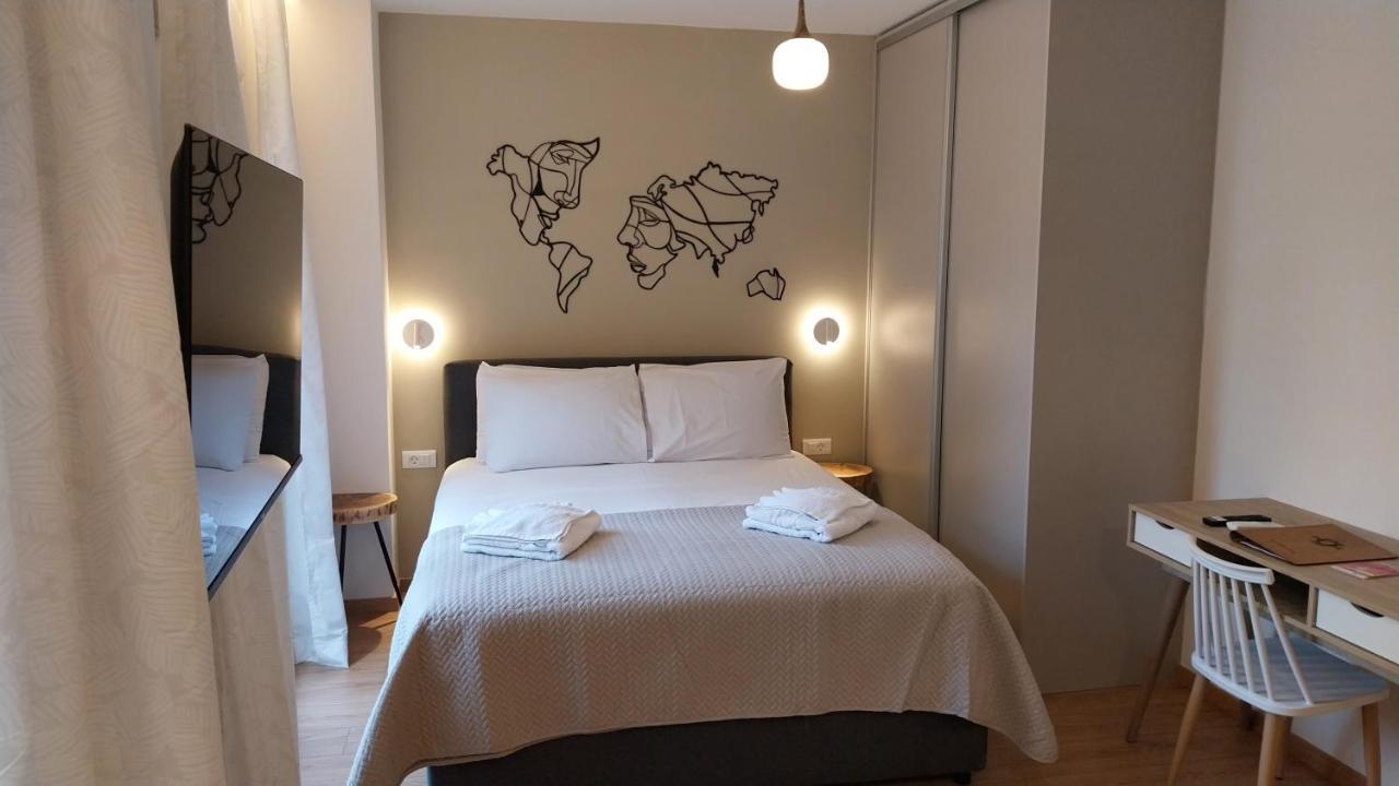 Uni Island - City Heart Suites Ираклион Экстерьер фото