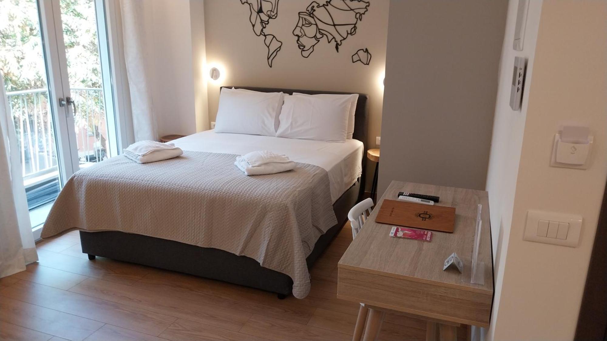 Uni Island - City Heart Suites Ираклион Экстерьер фото